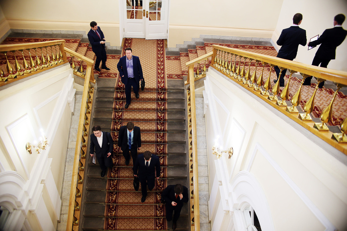 СМИ: до конца года Путин уволит десяток губернаторов